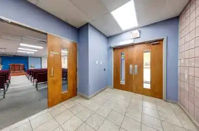 70 Mcgriskin Road Toronto E07 Ontario M1S 5C5