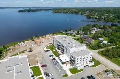 19B WEST Street Unit# PH 5 Kawartha Lakes Ontario K9V 1C4