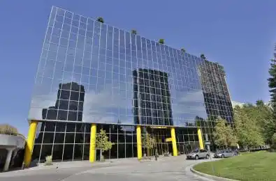 12 Concorde Place Unit# 100 Toronto C13 Ontario M3C 3N7