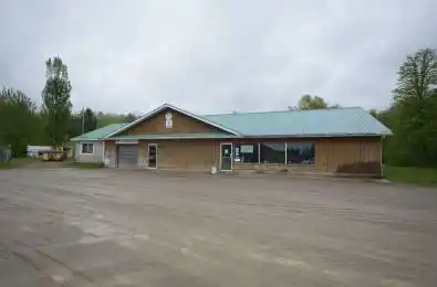 997 Gillan Road Renfrew Ontario K7V 3Z4