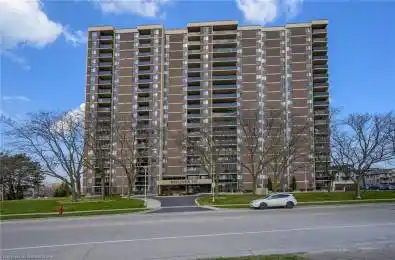 301 FRANCES Avenue Unit# 1104 Hamilton Ontario L8E 3W6