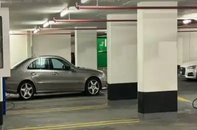 125 Blue Jays Way Toronto C01 Ontario M5V 0N5