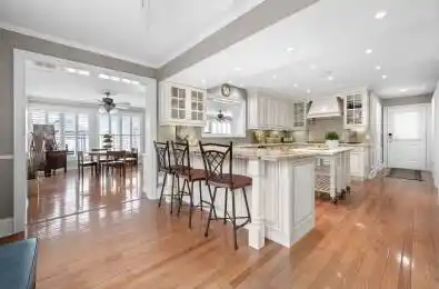 25 Prinyers Cove Crescent Prince Edward County Ontario K0K 2T0