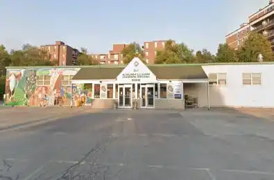 7509 Yonge Street Markham Ontario L3T 2E9