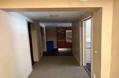 2461 2 Bloor Street Toronto W01 Ontario M6S 1P7