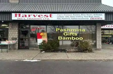 975 Pacific Gate Unit# 16 Mississauga Ontario L5T 2A9