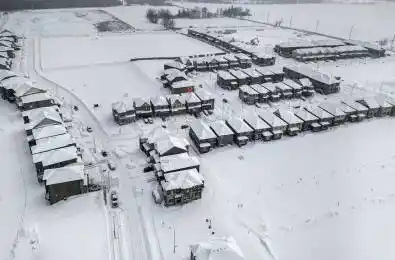 23 KINGSBURY Trail Barrie Ontario L9J 0W8