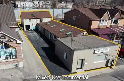 33 South Station Street Toronto W04 Ontario M9N 2B2