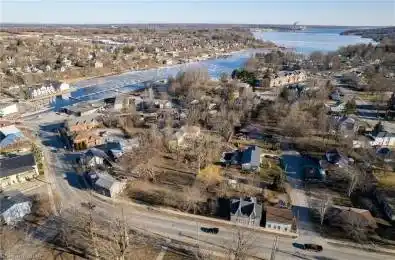 31,37 UNION Street Prince Edward County Ontario K0K 2T0