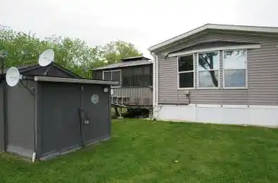 15895 Longwoods Road Unit# 106 Chatham-Kent Ontario N0P 1C0