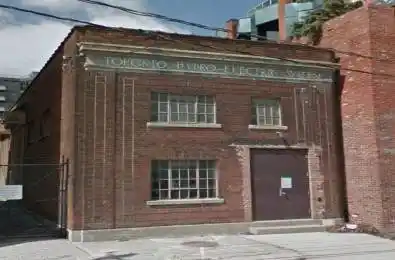 18 Portland Street Toronto C01 Ontario M5V 1C2