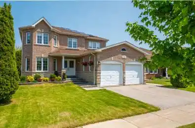 31 Metcalfe Drive Bradford West Gwillimbury Ontario L3Z 3C8
