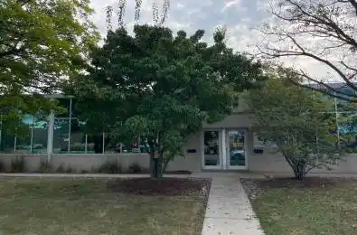 49 Fima Crescent Unit# E Toronto W06 Ontario M8W 3R1