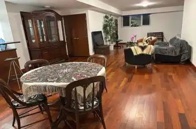 21 Hilldowntree Road Toronto W08 Ontario M9A 2Z4