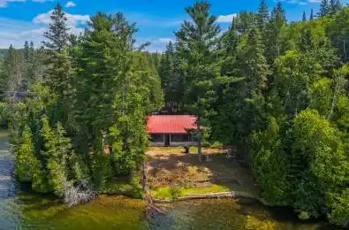 366 HOLLY Lane Brudenell, Lyndoch and Raglan Ontario K0J 2A0