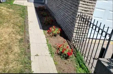 42 Antibes Drive Toronto C07 Ontario M2R 3K4