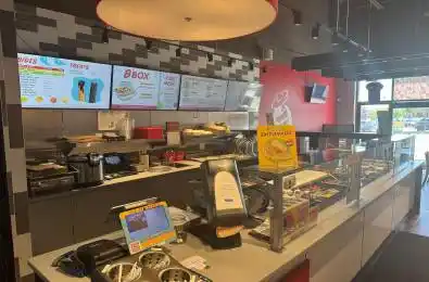 5010 Pinedale Avenue Unit# 02102 Burlington Ontario L7L 0G3