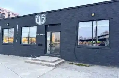 3419 Dundas Street Toronto W02 Ontario M6S 2S4