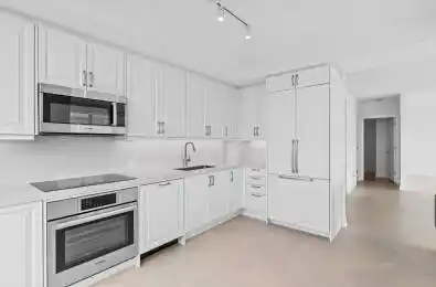 10 Gatineau Drive Unit# 305 Vaughan Ontario L4J 0L3
