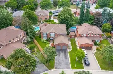 15 Brookbank Court Brampton Ontario L6Z 3G4