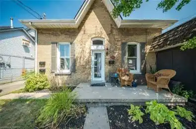 41 St George Street Brantford Ontario N3R 1V2