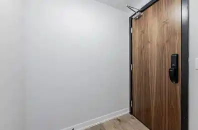 201 Brock Street Unit# 430 Whitby Ontario L1N 4K2