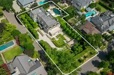 42 Burton Road Toronto C03 Ontario M5P 1V2