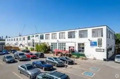 28 industrial Street Unit# 112 Toronto C11 Ontario M4G 1Y9