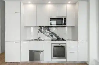 75 Canterbury Place Unit# Ph101 Toronto C07 Ontario M2N 0L2