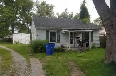 5 Montgomery Crescent Chatham-Kent Ontario N8A 1P3