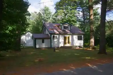 49 Beach Road Huntsville Ontario P0B 1M0