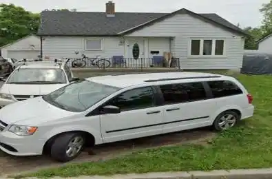 287 Maplehurst Avenue Toronto C14 Ontario M2N 3C5