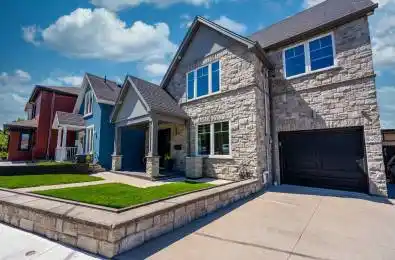 372 Silverthorn Avenue Toronto W03 Ontario M6M 3G9