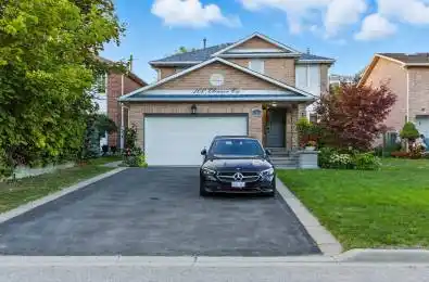 100 Eleanor Circle Richmond Hill Ontario L4C 6K7