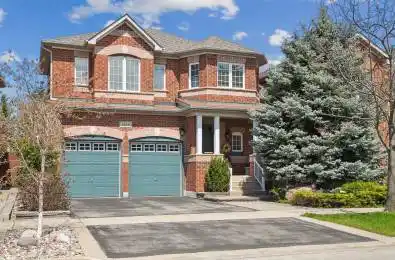 6829 Golden Hills Way Mississauga Ontario L5W 1P3