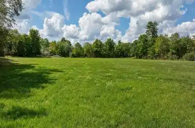 Moon Road Frontenac Ontario K0H 1T0