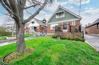 2113 Keele Street Toronto W04 Ontario M6M 3Z3