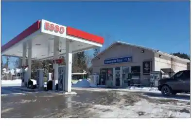 989 Ward Street Selwyn Ontario K0L 1H0