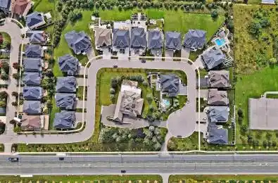 16 Finesse Court Richmond Hill Ontario L4E 0W7