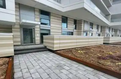 118 Merchants Wharf Avenue Unit# 102 Toronto C08 Ontario M5A 1B6