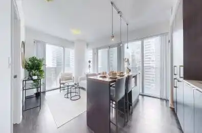 100 Harbour Street Unit# 4102 Toronto C01 Ontario M5J 0B5