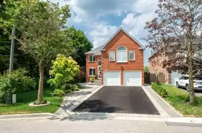 62 Briardale Place Aurora Ontario L4G 6M4