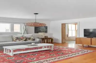 28 Centre Street Unit# Loft Prince Edward County Ontario K0K 2T0