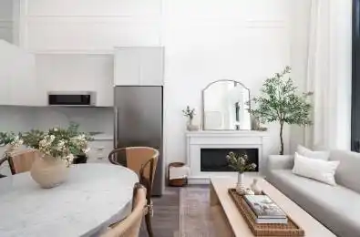 254 Lawrence Avenue Unit# TH102 Toronto C04 Ontario M5M 1B1