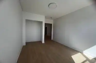 804A St Clair Avenue Unit# 101 Toronto C03 Ontario M6C 1B6