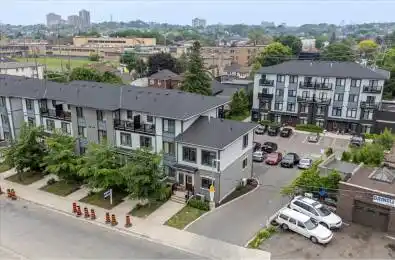 7 Forbes Avenue Toronto W03 Ontario M6M 0B5