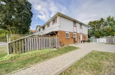 9 Bur Oak Way Toronto W05 Ontario M3L 2G3