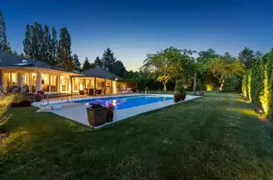 39 Hunter Road Niagara-on-the-Lake Ontario L0S 1J0