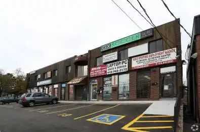 100 Rexdale Boulevard Toronto W10 Ontario M9W 1N7