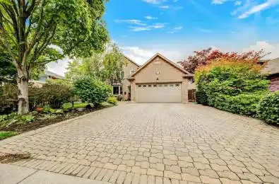 2029 Banbury Crescent Oakville Ontario L6H 5P9